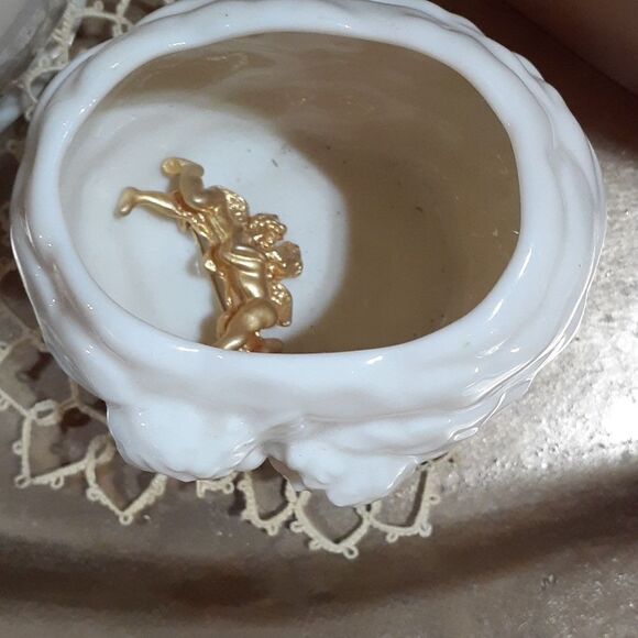 Victorian love for Valentine's or everyday - Picture 4 of 9